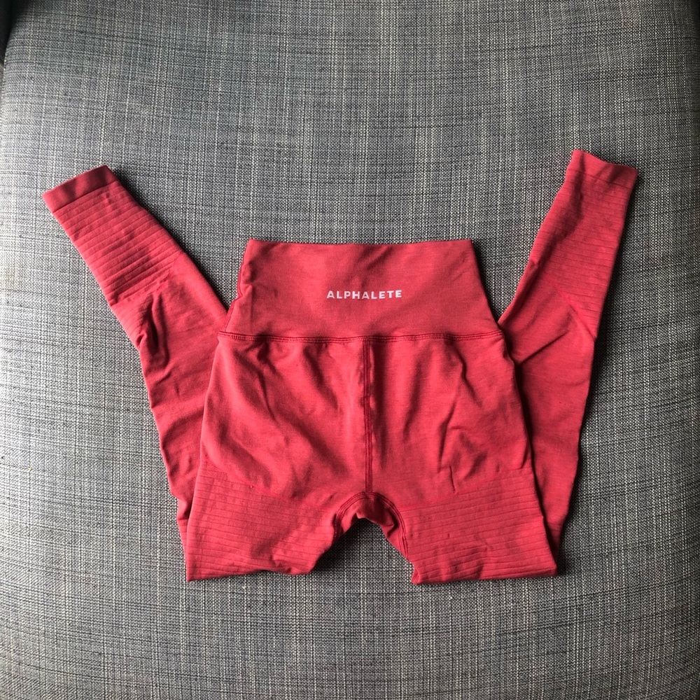 Alphalete legging cherry red size S